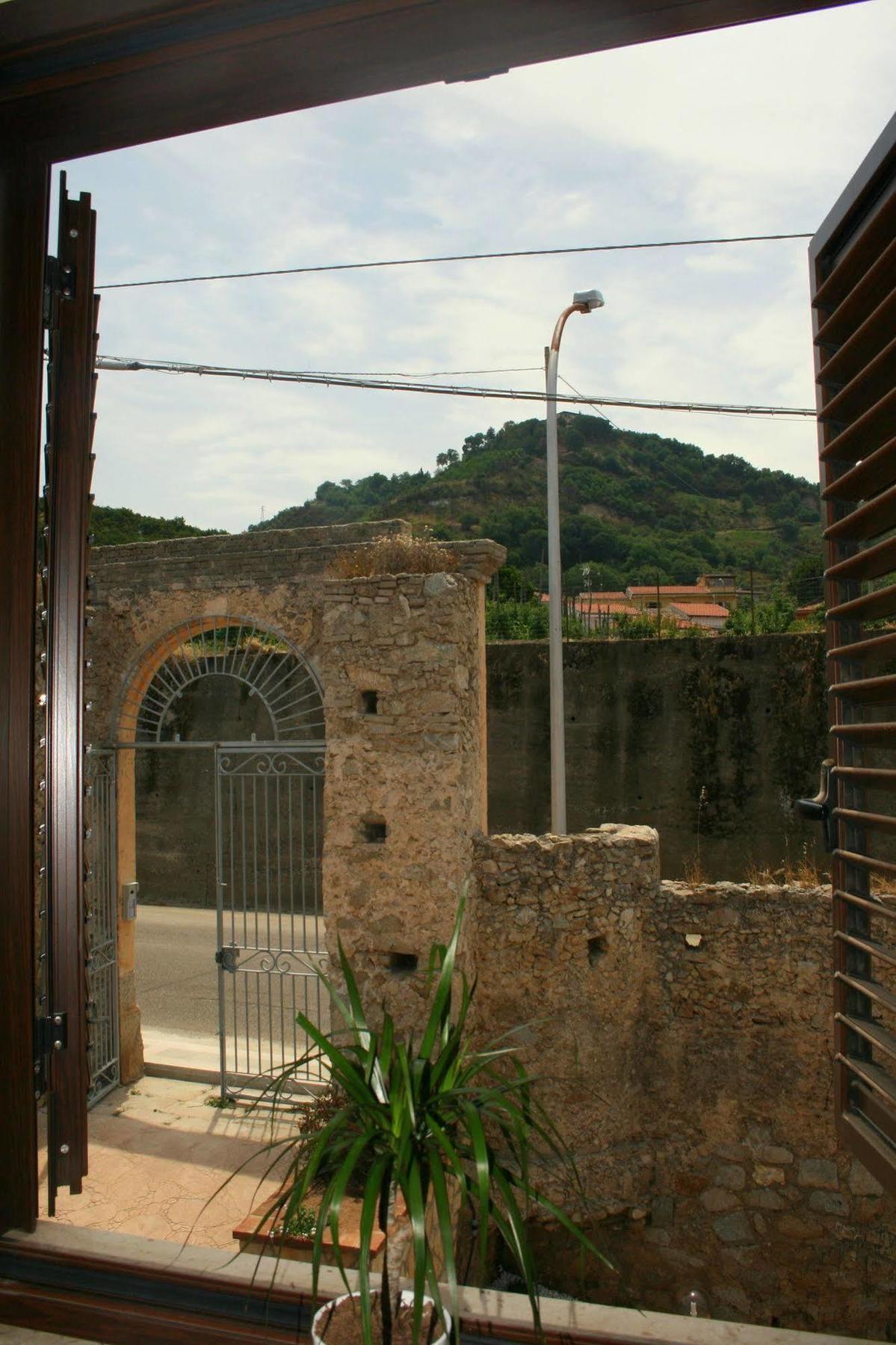 Appartamenti Porta Antica Di Tropea Bagian luar foto