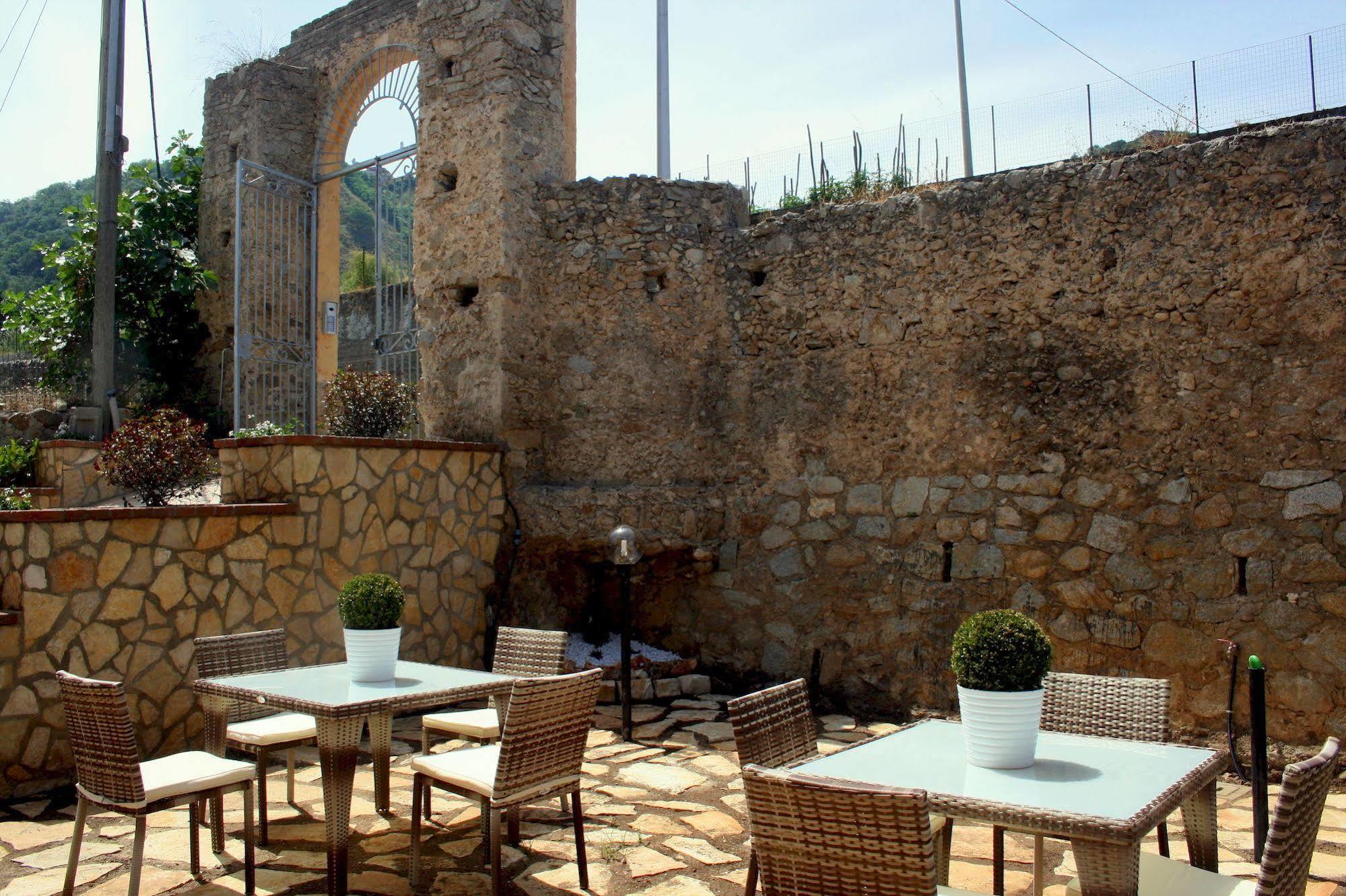 Appartamenti Porta Antica Di Tropea Bagian luar foto
